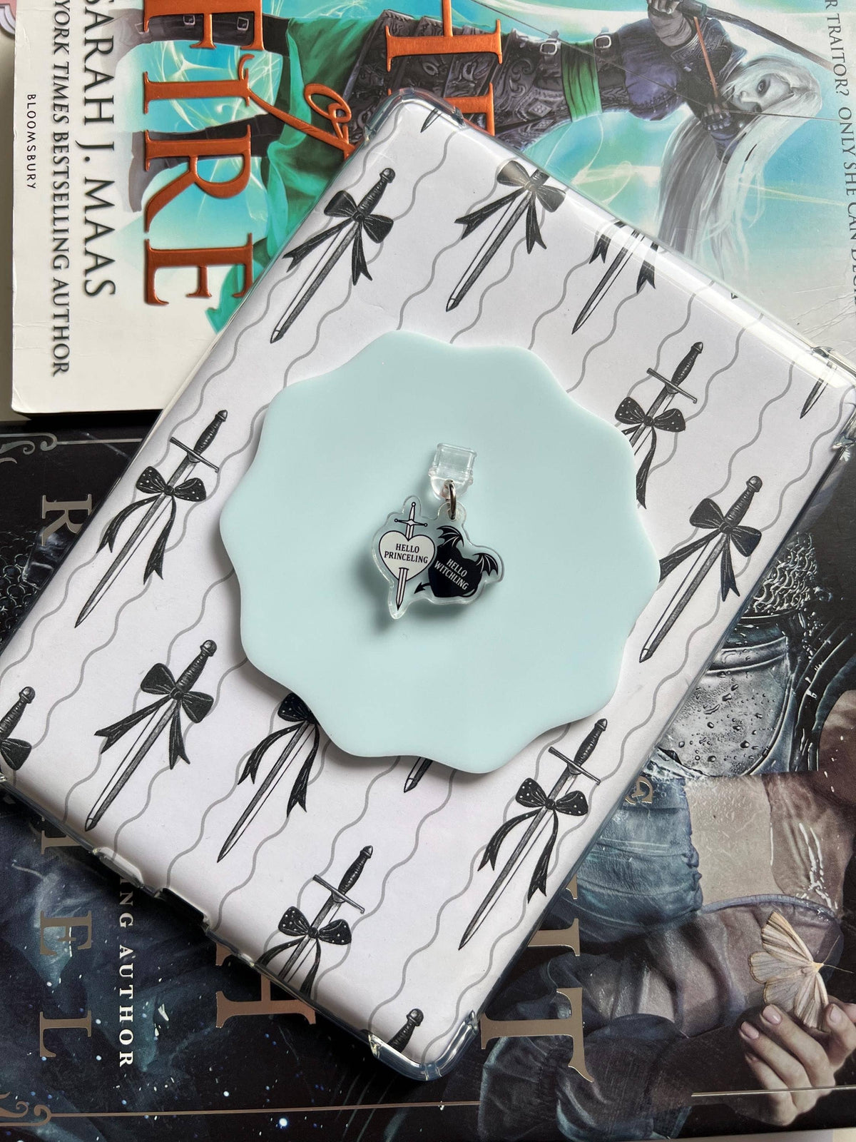 Witchling & Princeling E-Reader Charm Dust Plug