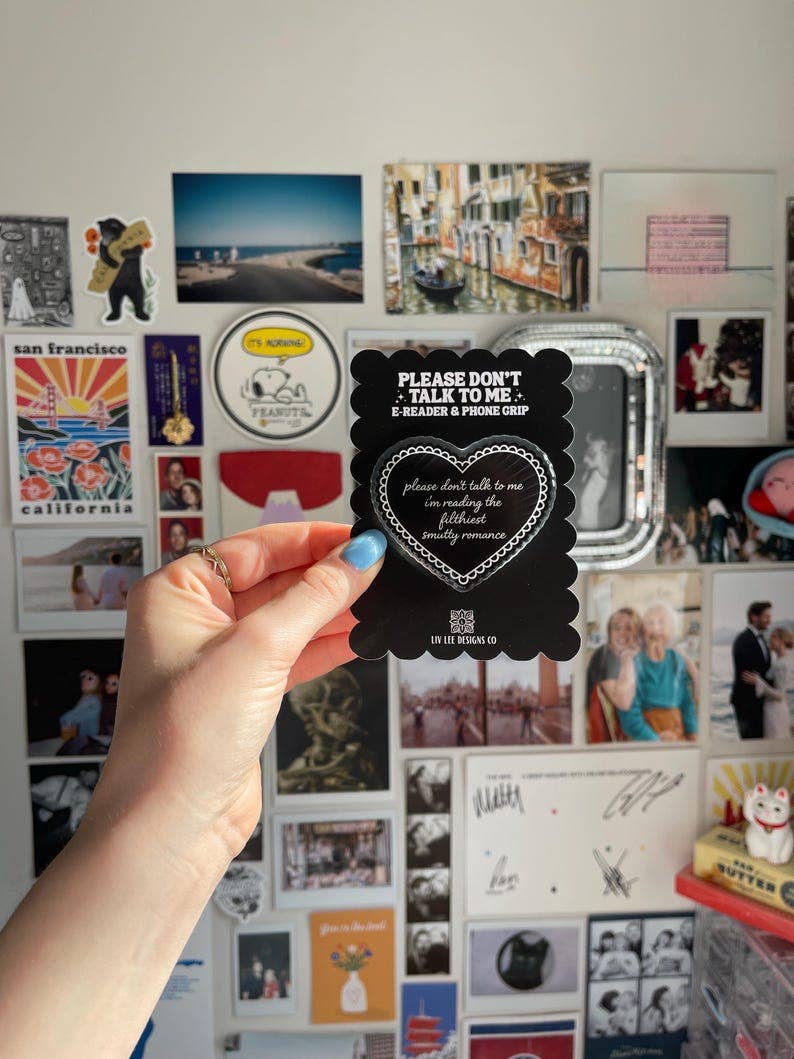 Don’t Talk To Me E-reader Grip: Acrylic E-Reader Phone Holder MAGSAFE