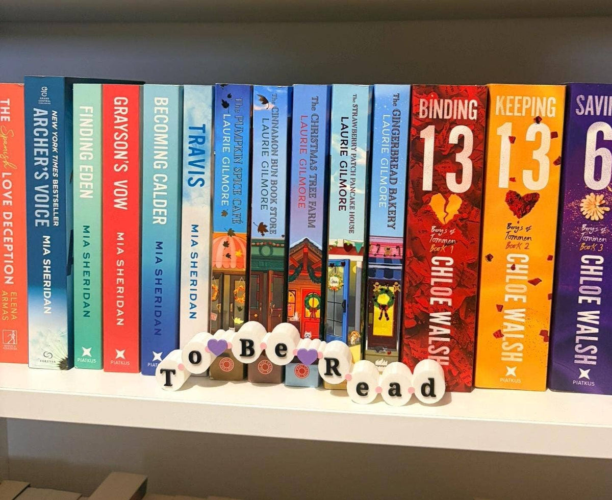 3D Printed Friendship Bracelet & Romance Reader Shelf Sign