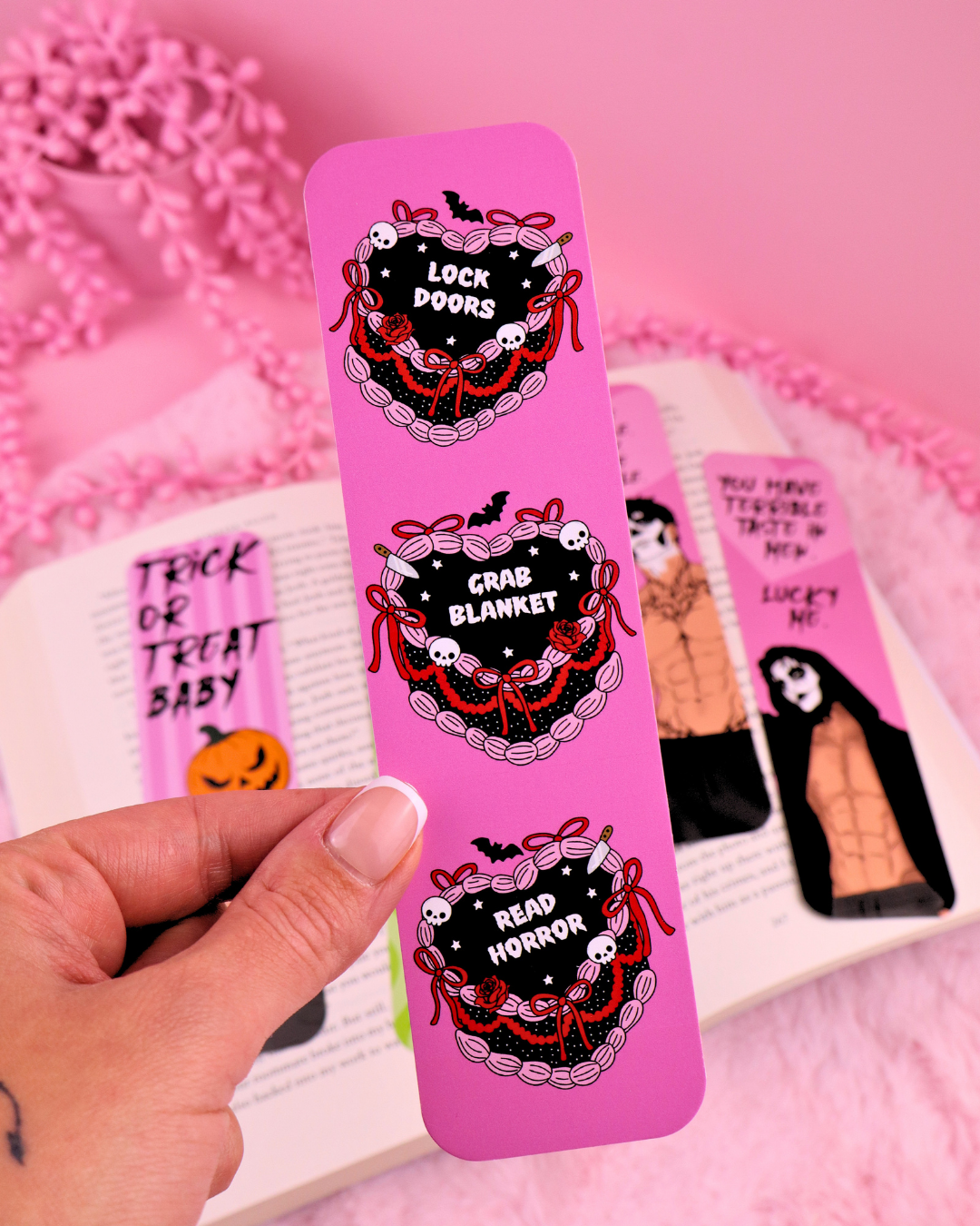 Read Horror Bookmark for Horror and Spooky Story Readers
